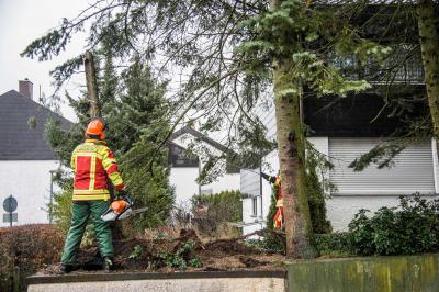 Filder: Unwetter zieht ueber den Landkreis Esslingen